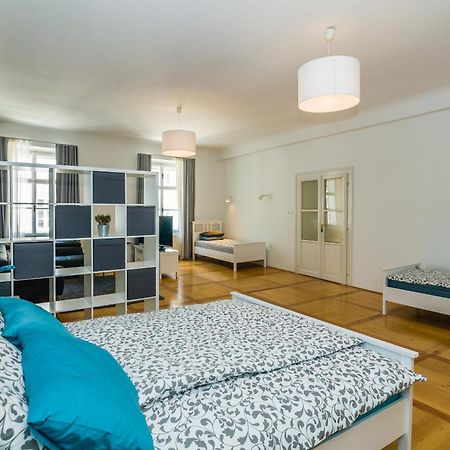 Elegant Central Apartment Любляна Екстер'єр фото
