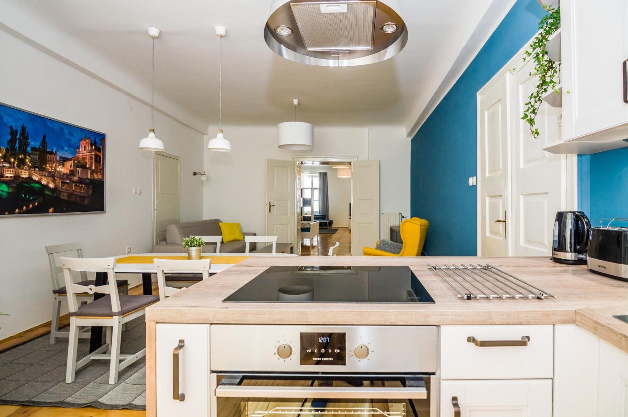 Elegant Central Apartment Любляна Екстер'єр фото