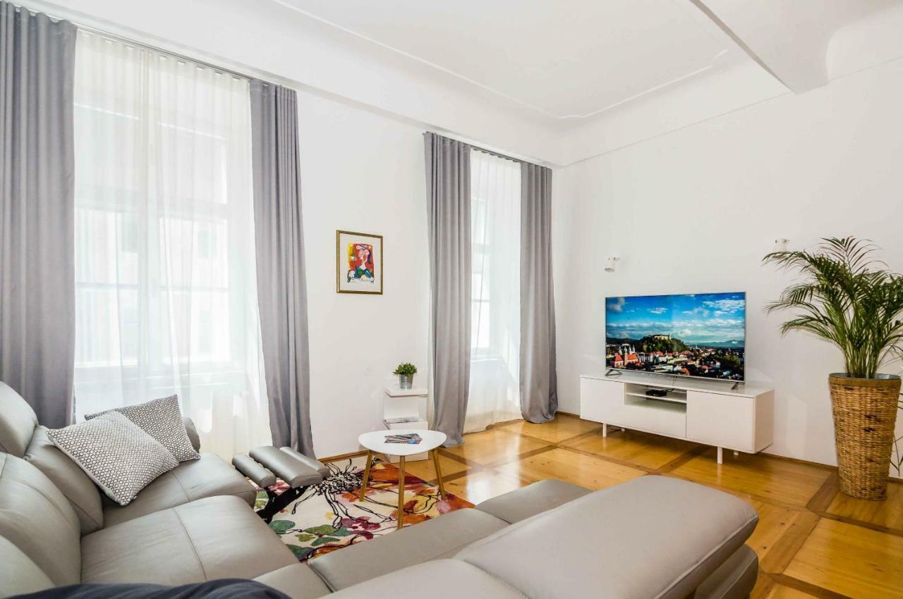 Elegant Central Apartment Любляна Екстер'єр фото