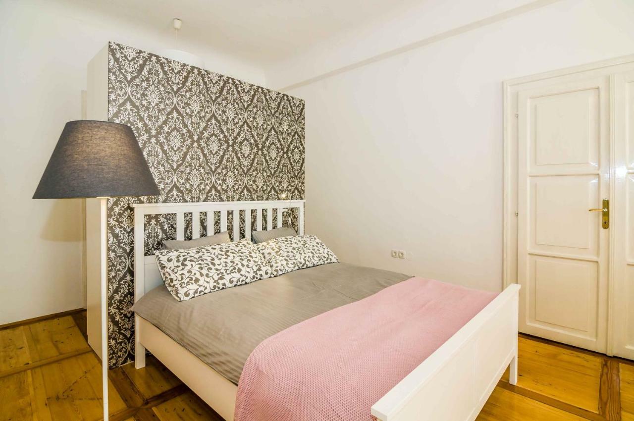 Elegant Central Apartment Любляна Екстер'єр фото